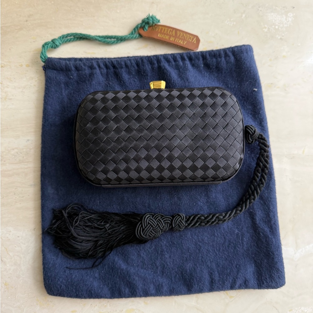 Bottega Veneta Black Intrecciato Knot Clutch